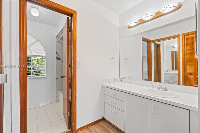 Building Photo - 15345 SW 63rd Ter