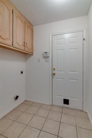Building Photo - 319 Kessler Dr