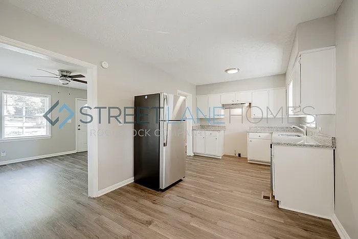 Building Photo - 137 Prince Ave