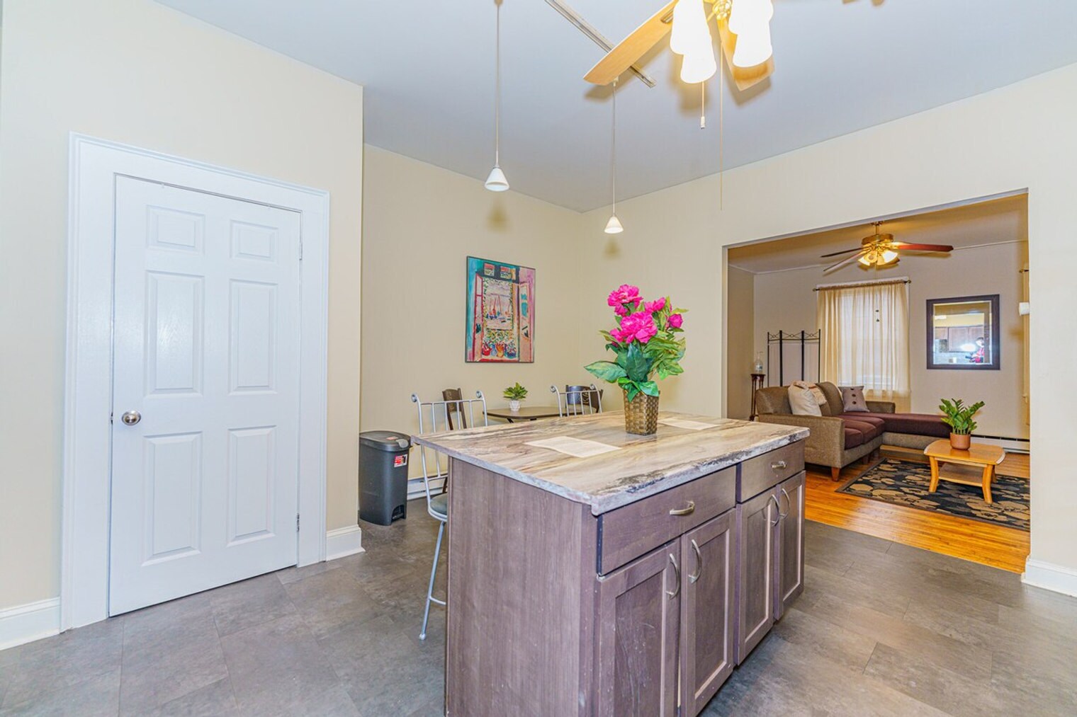 Building Photo - 112 Green St