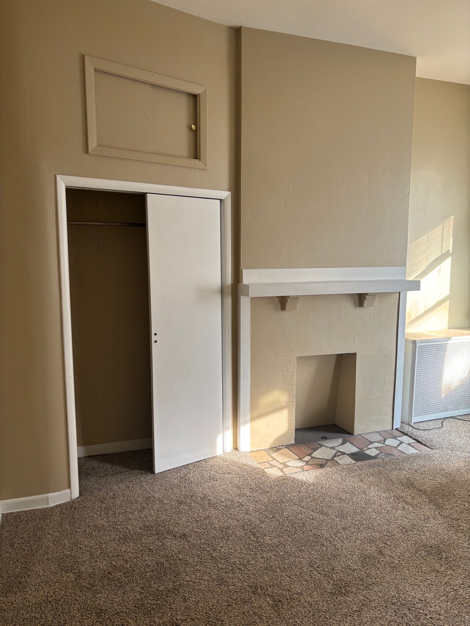 Building Photo - 406 Station Street