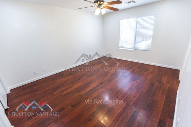 Building Photo - 2334 E Longhorn Pl