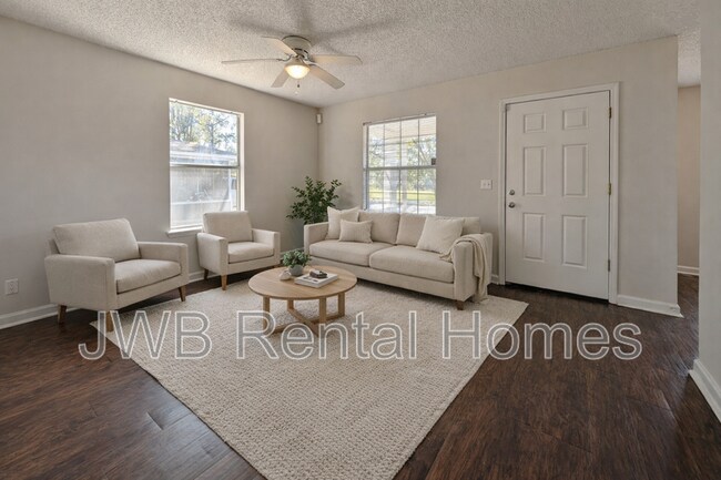 Building Photo - 1747 W 42nd St