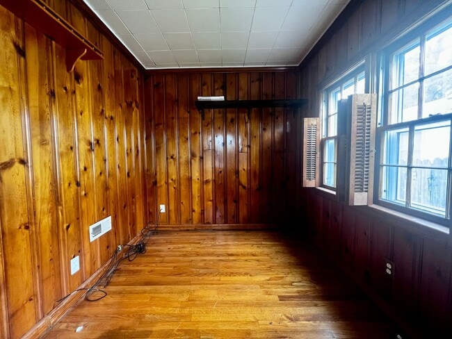 Building Photo - 8121 Old Ocean View Rd