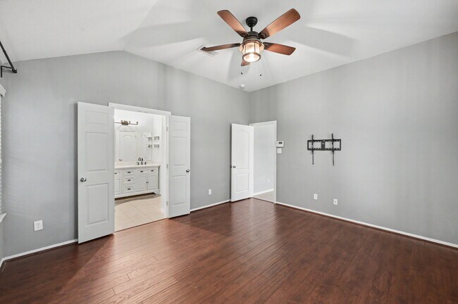 Building Photo - 7023 Durango Creek Dr