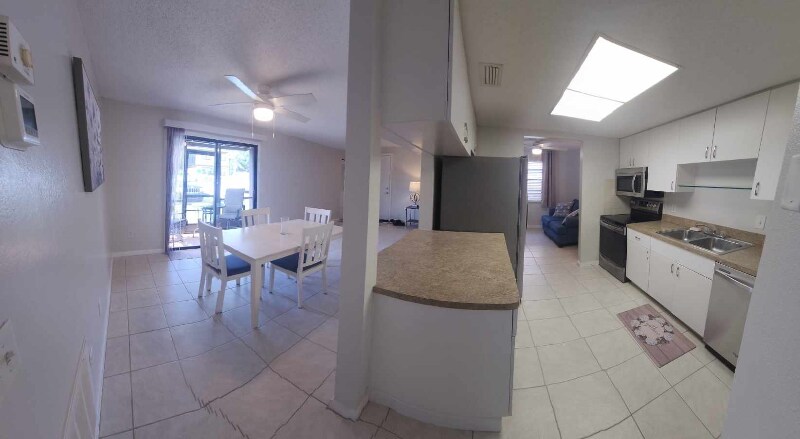 Building Photo - 4022 Beaver Ln