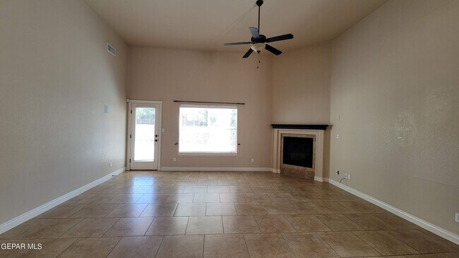 Building Photo - 11512 Porfirio Payan Dr