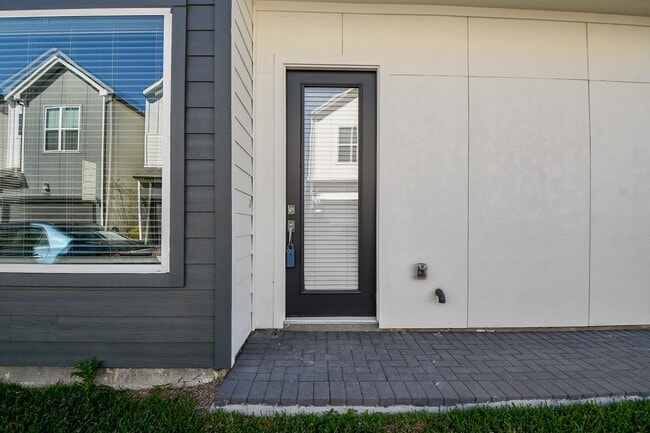 Building Photo - 2305 Silva Park Ln