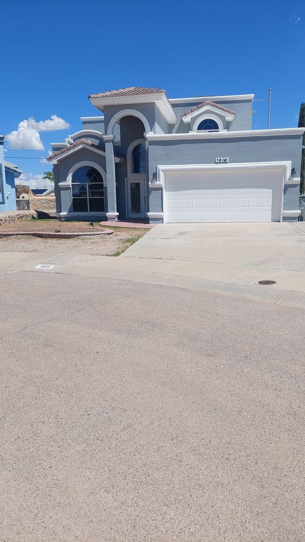 Building Photo - 3808 Tierra Allen Pl