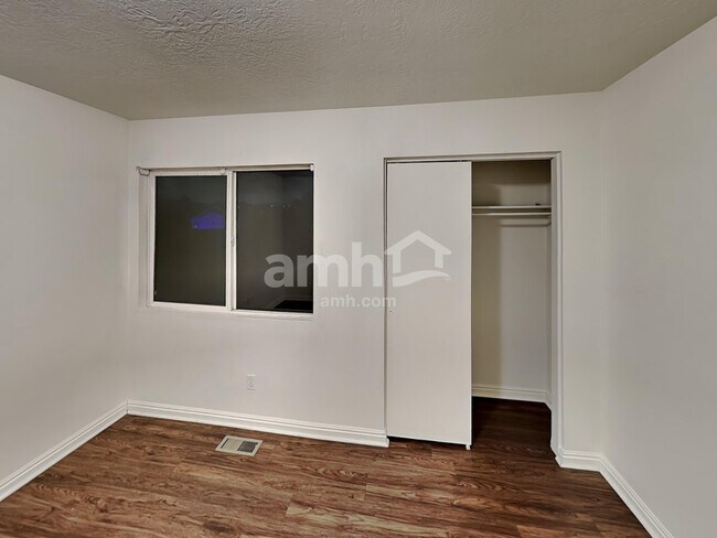 Building Photo - 11888 Aztec Rd