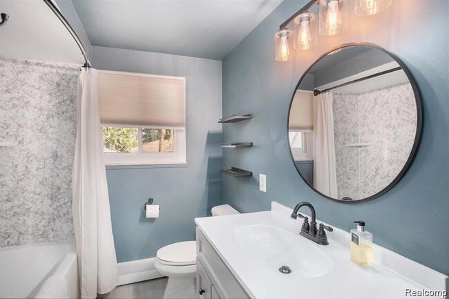 Building Photo - 1035 Wyman Dr