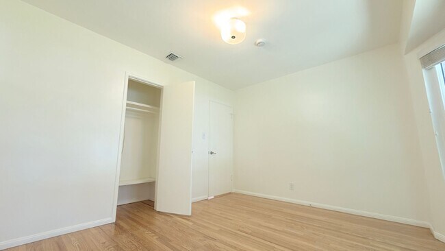 Building Photo - Spacious 4-Bedroom + Bonus Room Home with ...