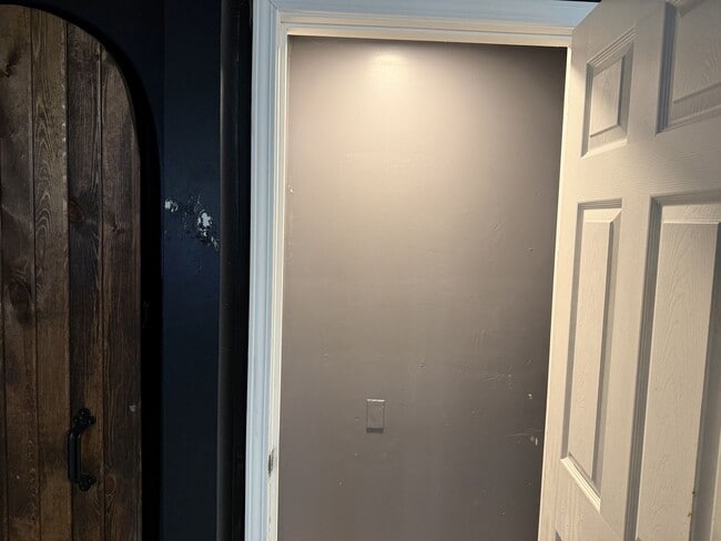 Building Photo - 756 Newell Ave