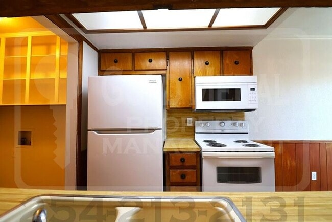 Building Photo - 3906 Charolais Dr