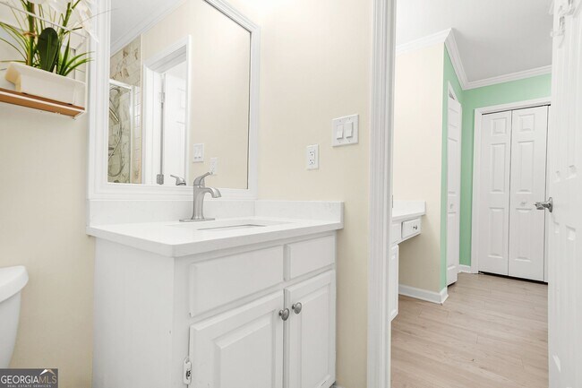 Building Photo - 27404 Plantation Dr NE