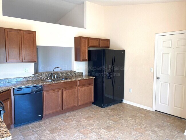 Building Photo - 250 Highland Meadows Ct