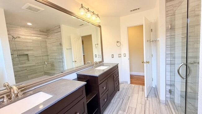 Building Photo - Stunning 4BD/3BA, Two-Story Home With Swimming Pool in Bettencourt Ranch, Danville- Available NOW!