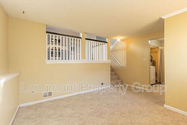 Building Photo - 2165 Hackberry Cir