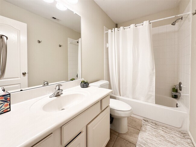 Building Photo - 6118 Coastal Grove Ln