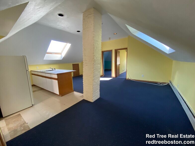 Building Photo - 2 Portina Rd