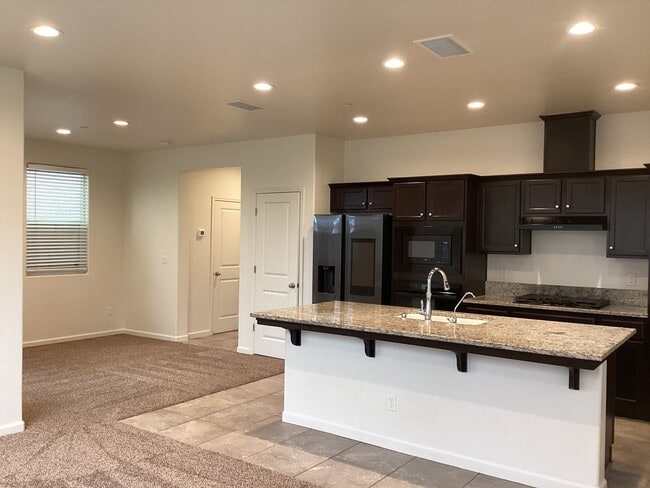 Building Photo - 6319 E Creek View Ln