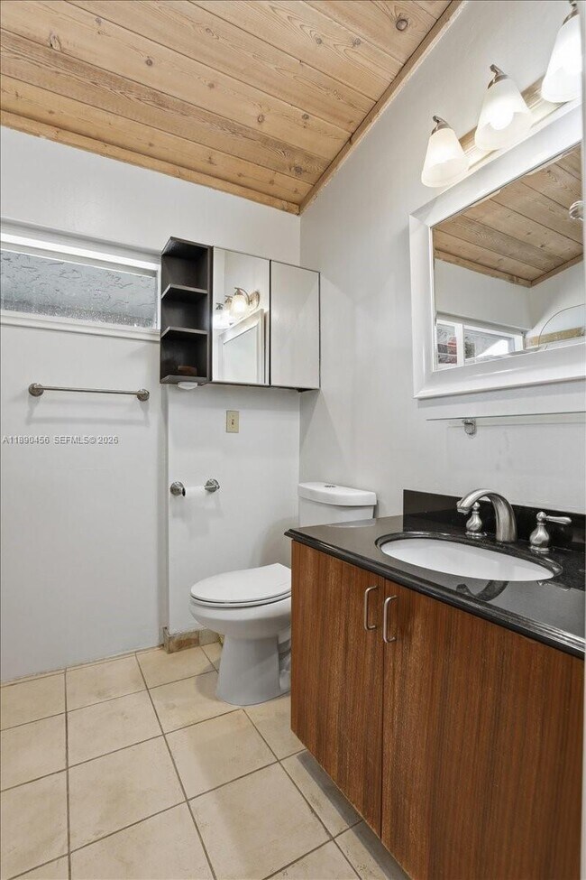 Building Photo - 960 Bayberry Point Dr