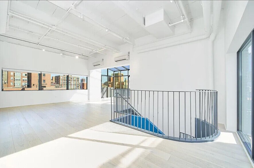 Building Photo - Madison Avenue