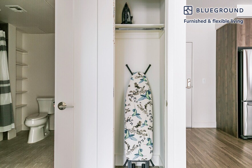 Building Photo - 2280 W El Camino Real