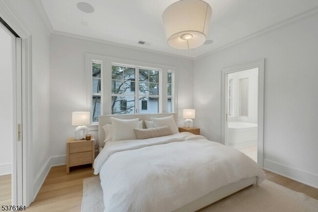 Building Photo - 84 Watchung Ave