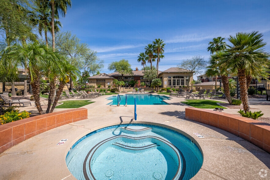 Jacuzzi - Red Rox Villas