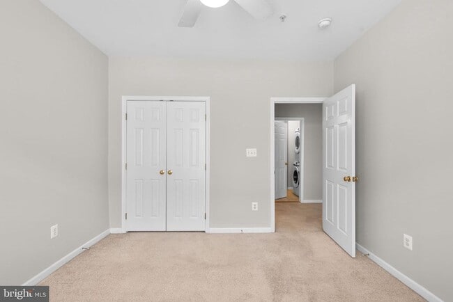 Building Photo - 7240 Elkridge Crossing Way
