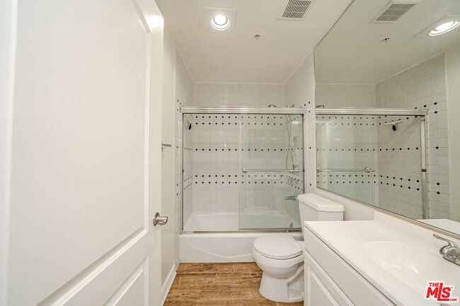 Building Photo - 2311 Schader Dr