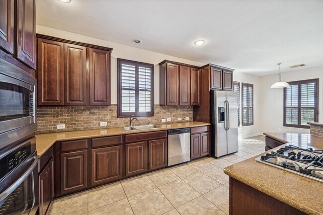 Building Photo - 24515 Rozzano Ct