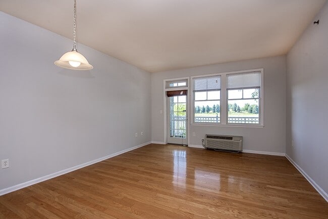 Building Photo - 4 Constellation Pl