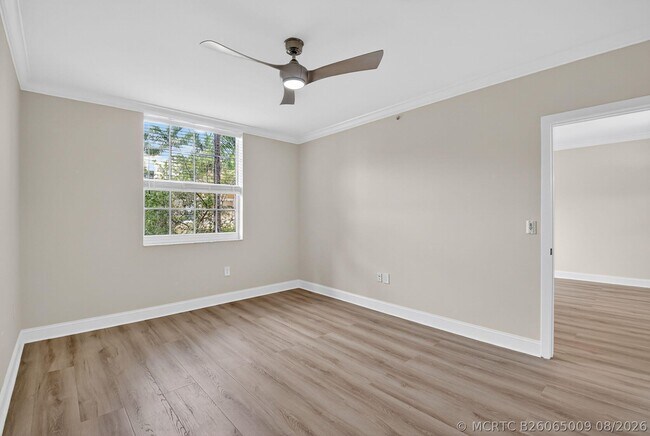 Building Photo - 630 S Sapodilla Ave