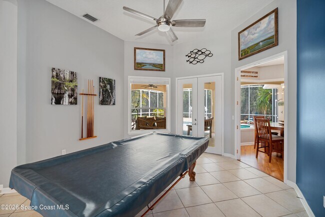 Building Photo - 2025 Sykes Creek Dr