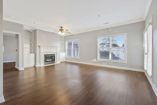 Building Photo - 116 31st Ave N