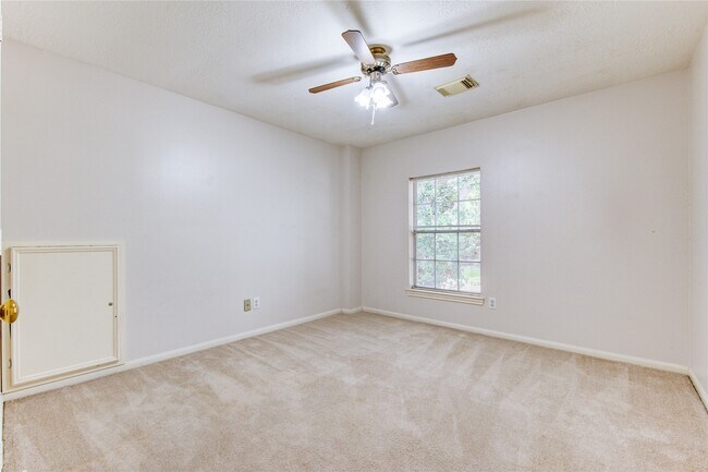 Building Photo - 1107 Magnolia Woods Ct