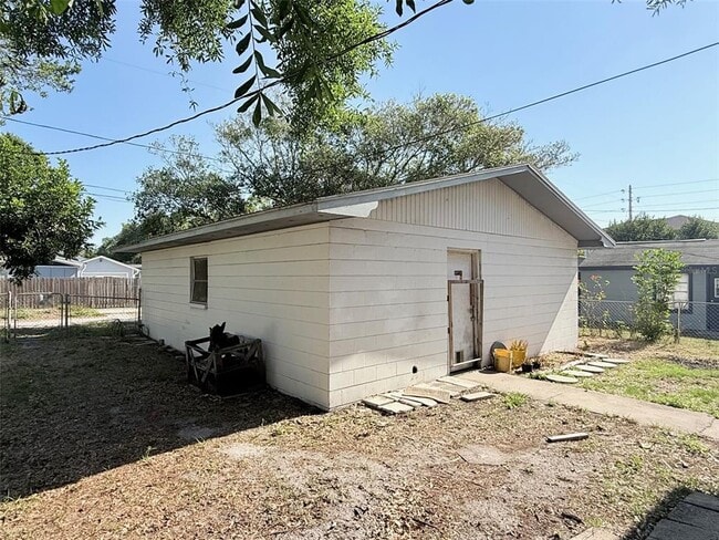 Building Photo - 3527 3rd Ave N