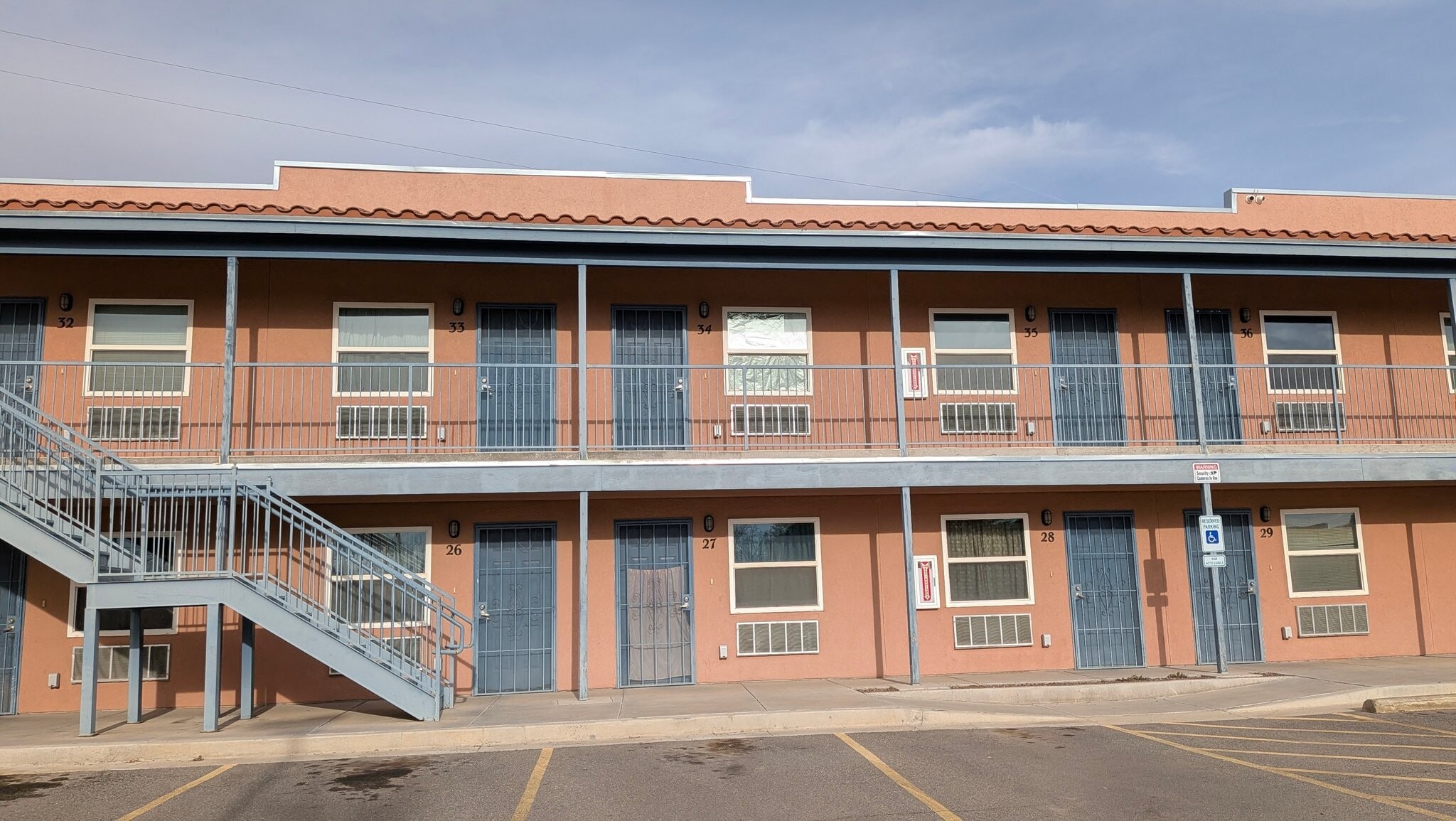 Building Photo - 6968 Alameda Ave