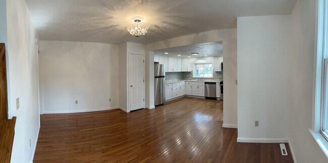Building Photo - 3 Bedroom House in Millvale