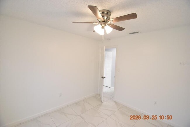 Building Photo - 2600 60th Ave S