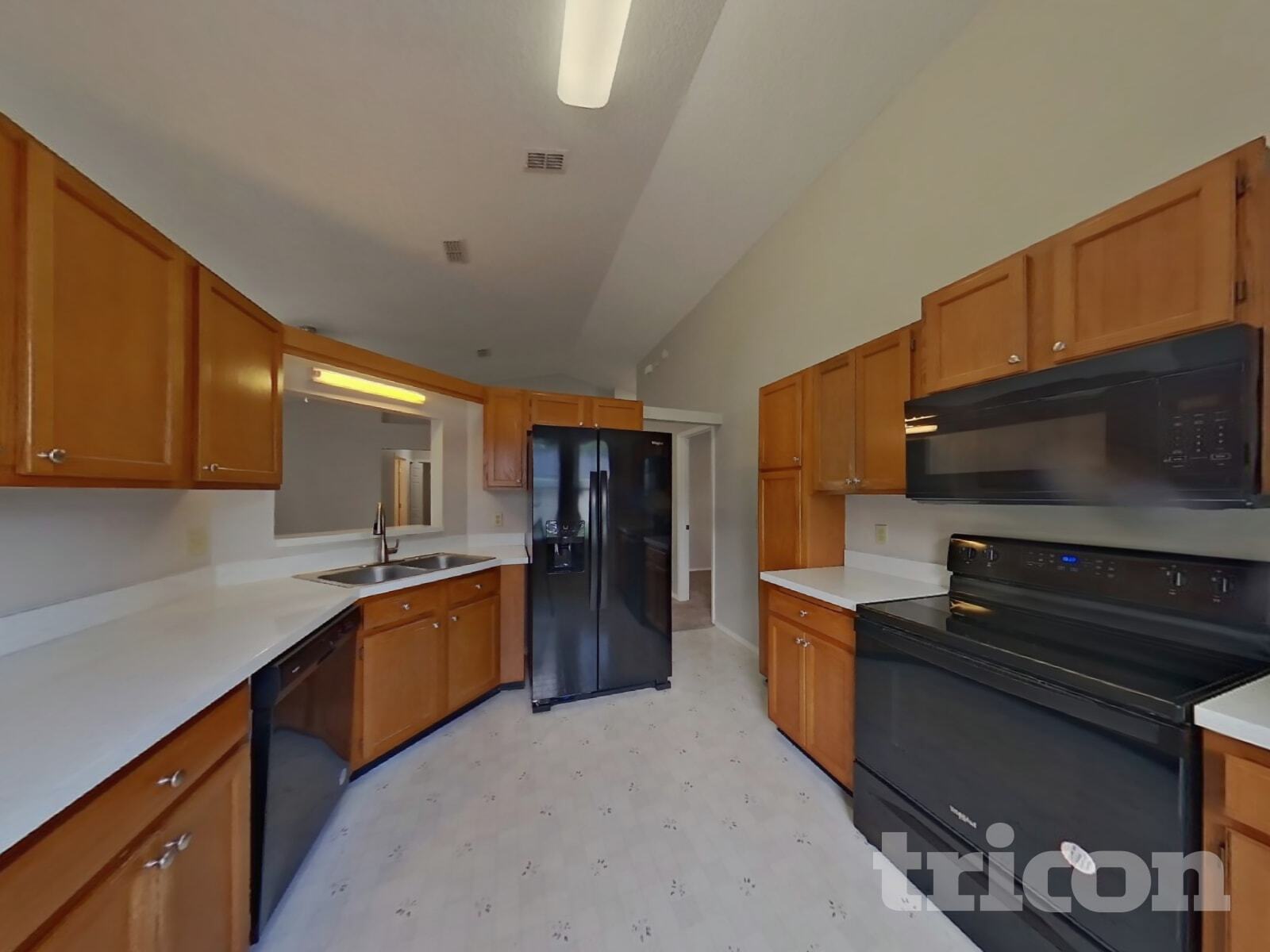 Building Photo - 635 Charles Pinckney St