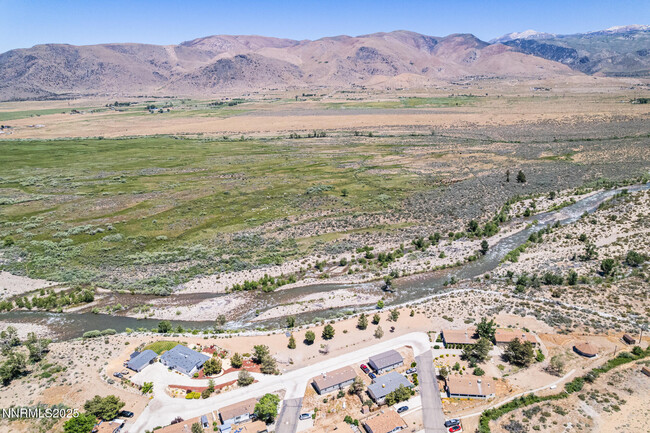 Building Photo - 108952 US-395