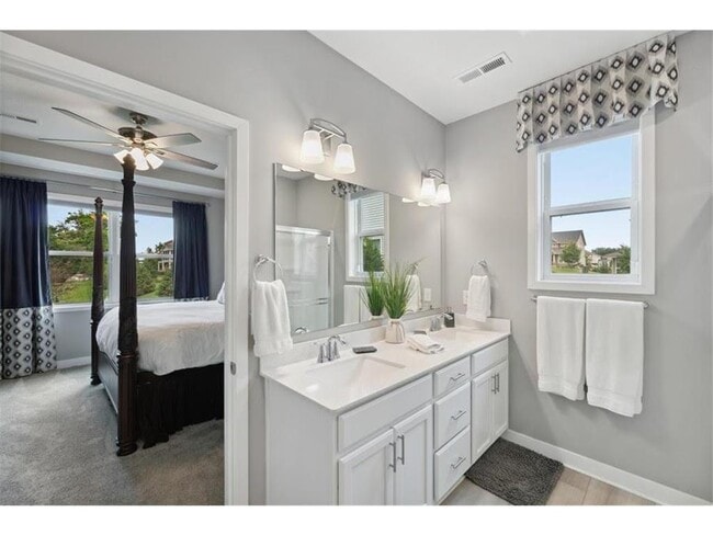 Building Photo - 9337 Bridle Way