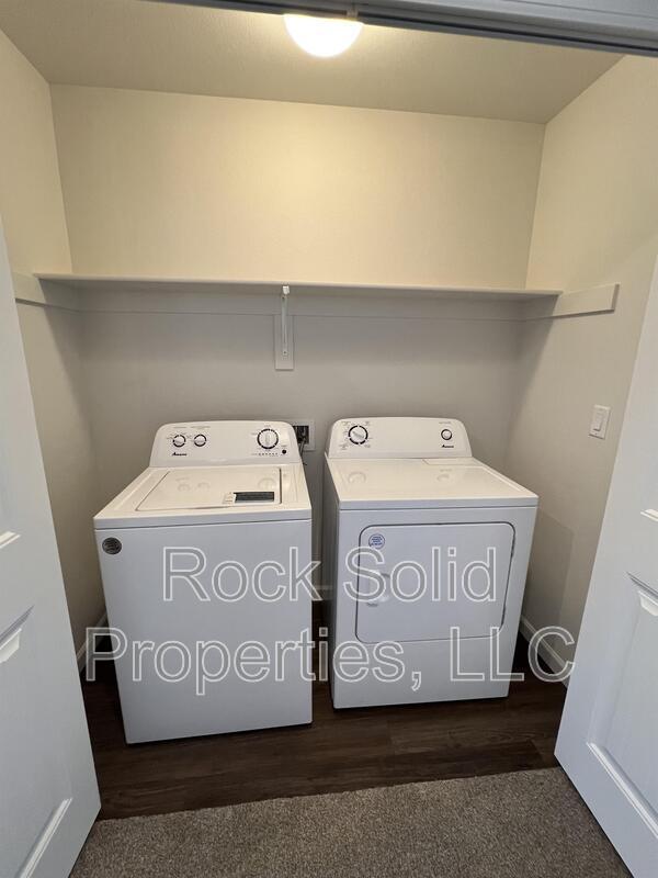 Building Photo - 1512 Danny Pl