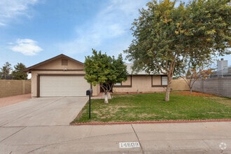 Building Photo - Glendale home with pool