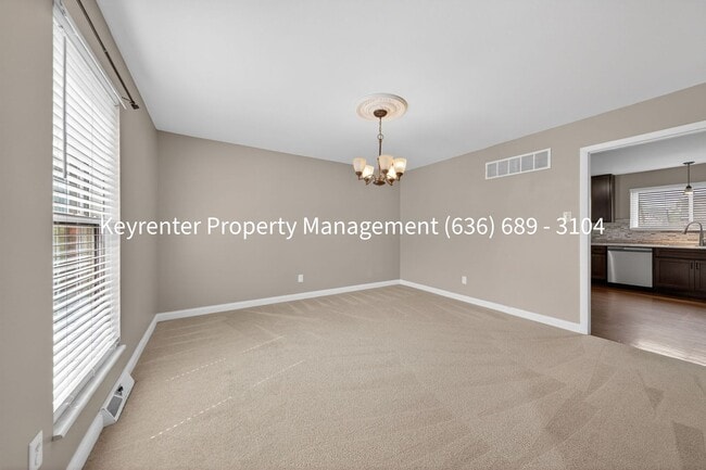 Building Photo - Spacious Updated 4-Bedroom Home in Prime Chesterfield Location