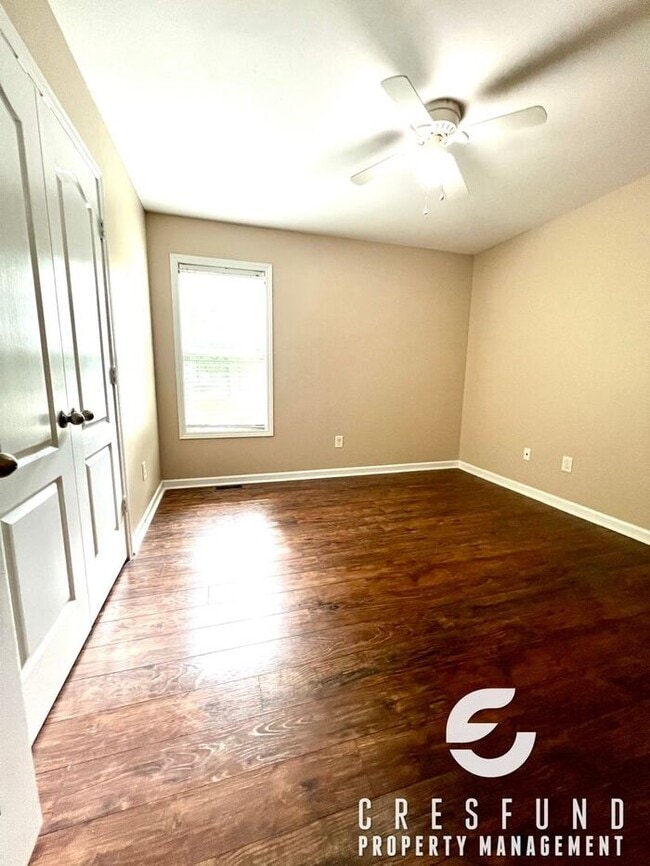 Building Photo - Conveniently Located Close to RALEIGH/RDU/...