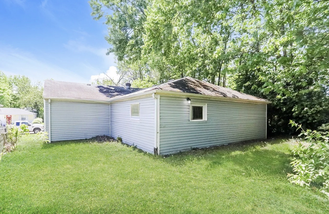 Building Photo - 206 W Lisa Dr